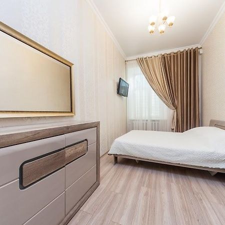 Center, Apartment On Deribasovskaya 10 Odessa Extérieur photo